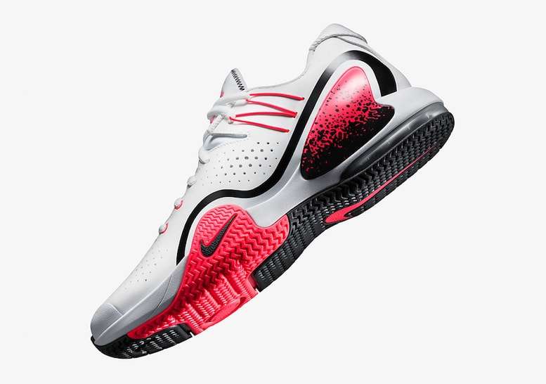NikeCourt Tech Challenge3-min.jpg