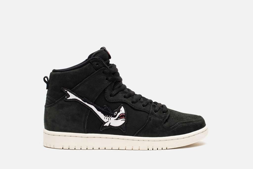 Nike SB × OSKi Dunk High2.jpg Nike SB × OSKi Dunk High2.jpg