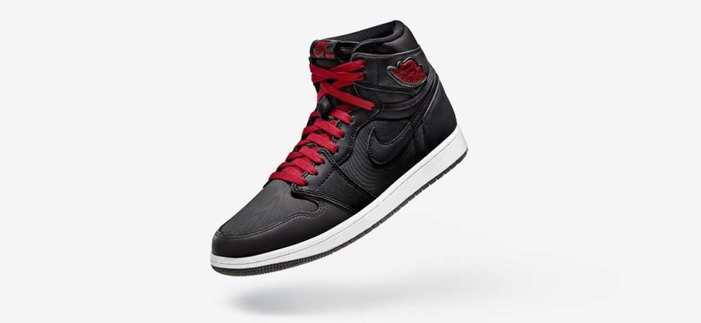 Air Jordan 1 Retro High OG Black 1.jpg Air Jordan 1 Retro High OG Black 1.jpg