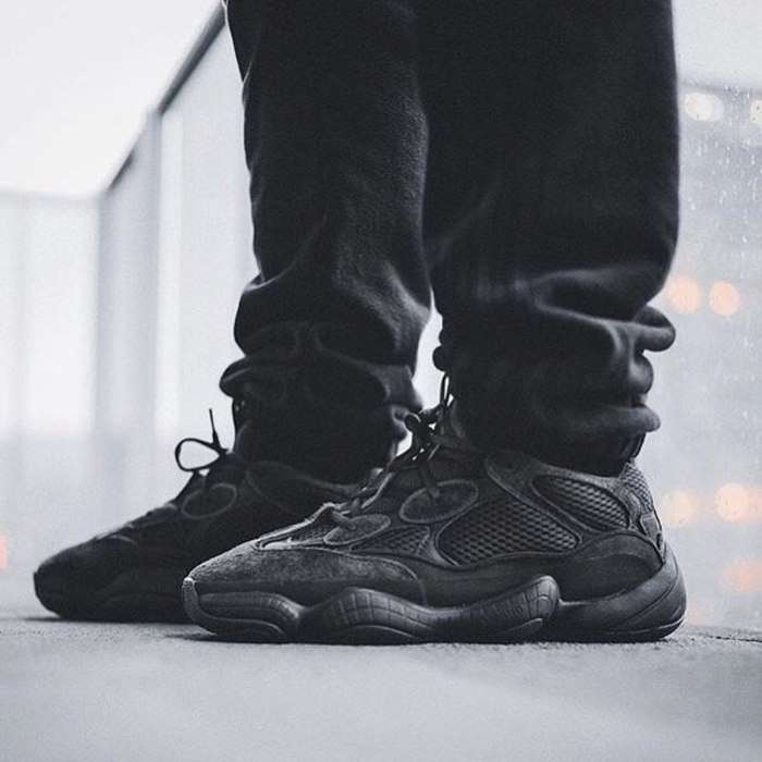 Yeezy 500 1-min.jpg Yeezy 500 1-min.jpg